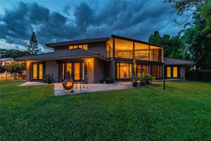 720 Pinellas Point Dr S, St. Petersburg, FL 33705, Sold 11/12/21