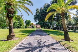 720 Pinellas Point Dr S, St. Petersburg, FL 33705, Sold 11/12/21