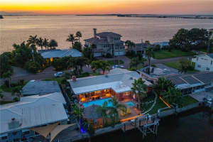2223 Harbor View Dr, Dunedin, FL 34698, Sold 02/07/22
