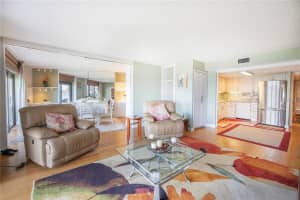 7540 Sunshine Skyway Ln S, St. Petersburg, FL 33711, Sold 11/15/21