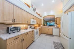 4015 Silk Oak Ln, Palm Harbor, FL 34685, Sold 11/04/21