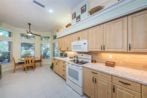 4015 Silk Oak Ln, Palm Harbor, FL 34685, Sold 11/04/21