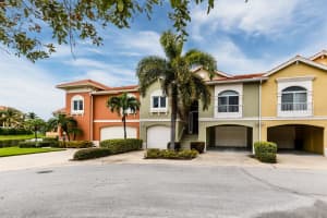 25 Lincoln Ave S, St. Petersburg, FL 33711, Sold 01/07/22