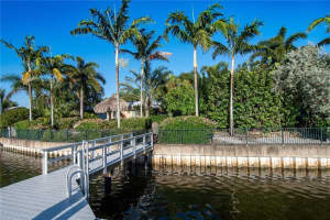 2501 West Bay Isle Dr SE, St. Petersburg, FL 33705, Sold 12/03/21