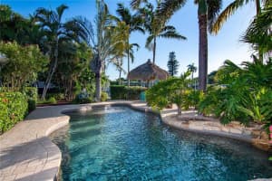 2501 West Bay Isle Dr SE, St. Petersburg, FL 33705, Sold 12/03/21