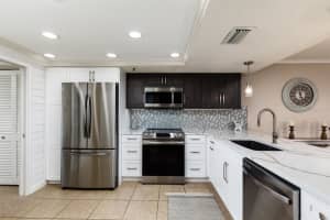 18400 Gulf Blvd, Indian Shores, FL 33785, Sold 12/02/21