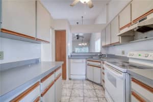 904 SW 50th Way, Gainesville, FL 32607, Sold 02/14/22