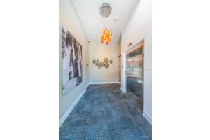 475 2nd St S, St. Petersburg, FL 33701, Sold 12/01/21