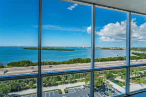 7200 Sunshine Skyway Ln S, St. Petersburg, FL 33711, Sold 12/30/21