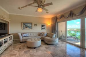 880 Mandalay Ave, Clearwater, FL 33767, Sold 12/10/21