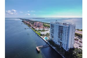 7200 Sunshine Skyway Ln S, St. Petersburg, FL 33711, Sold 12/17/21