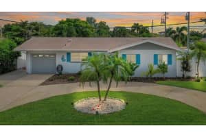 2 79th St S, St. Petersburg, FL 33707, Sold 04/18/22