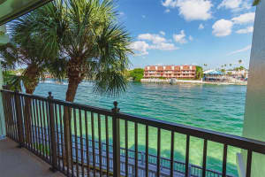 7467 Bayshore Dr, Treasure Island, FL 33706, Sold 11/30/21