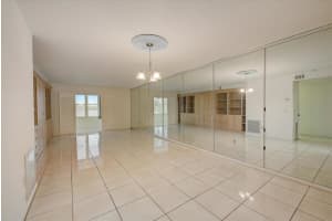 1819 Shore Dr S, South Pasadena, FL 33707, Sold 01/28/22