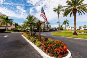 202 Elmwood Cir, Seminole, FL 33777, Sold 01/04/22