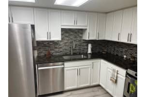 1 Key Capri, Treasure Island, FL 33706, Sold 12/03/21