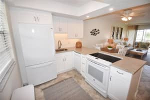 4350 Chatham Dr, Longboat Key, FL 34228, Sold 12/02/21