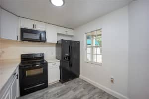 9046 Lake Pl Ln, Tampa, FL 33634, Sold 01/19/22
