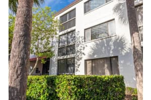 2593 Countryside Blvd, Clearwater, FL 33761, Sold 12/09/21