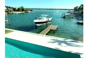 12375 7th St E, Treasure Island, FL 33706, Sold 12/15/21