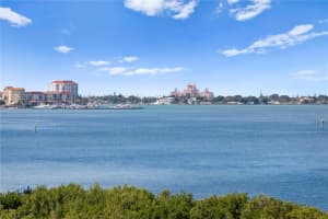 4717 Dolphin Cay Ln, St. Petersburg, FL 33711, Sold 12/28/21