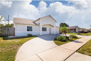 2822 Blossom Lake Dr, Holiday, FL 34691, Sold 12/16/21