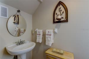 5372 Neil Dr, St. Petersburg, FL 33714, Sold 12/03/21