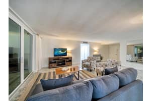 675 S Gulfview Blvd, Clearwater, FL 33767, Sold 03/14/22