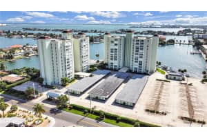 420 64th Ave, St Pete Beach, FL 33706, Sold 01/14/22