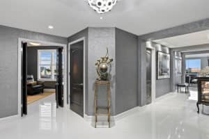 100 Beach Dr NE, St. Petersburg, FL 33701, Sold 04/07/22