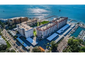634 Edgewater Dr, Dunedin, FL 34698, Sold 12/20/21