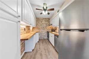 8039 Garden Dr, Seminole, FL 33777, Sold 12/28/21