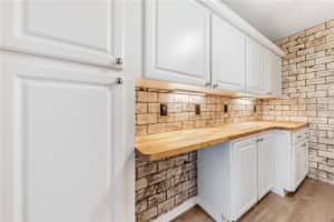 8039 Garden Dr, Seminole, FL 33777, Sold 12/28/21