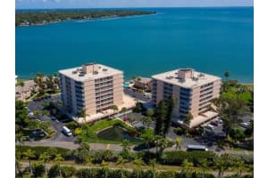 7430 Sunshine Skyway Ln S, St. Petersburg, FL 33711, Sold 11/19/21