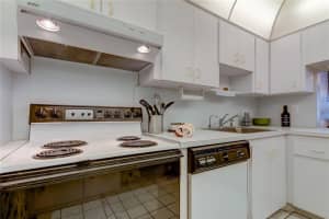 6960 20th Ave N, St. Petersburg, FL 33710, Sold 12/10/21