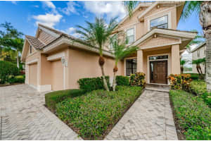 2711 Lakebreeze Ln, Clearwater, FL 33759, Sold 01/28/22