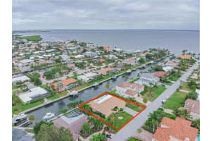 521 Birdie Ln, Longboat Key, FL 34228, Sold 04/21/22
