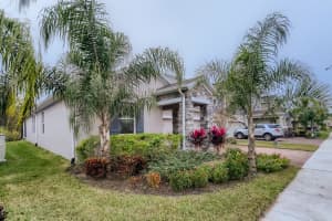 11102 Cyrilla Woods Dr, Orlando, FL 32832, Sold 01/27/22