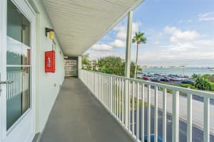 1898 Shore Dr S, South Pasadena, FL 33707, Sold 01/10/22