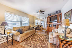 1898 Shore Dr S, South Pasadena, FL 33707, Sold 01/10/22