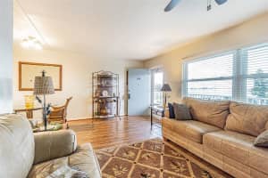 1898 Shore Dr S, South Pasadena, FL 33707, Sold 01/10/22