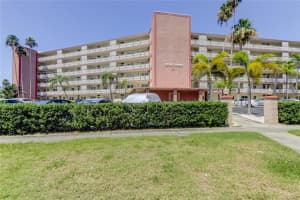 1868 Shore Dr S, South Pasadena, FL 33707, Sold 01/14/22