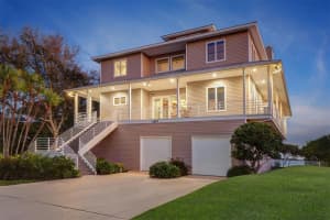 1667 Seabreeze Dr, Tarpon Springs, FL 34689, Sold 01/20/22