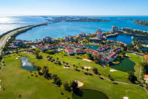 6077 Bahia Del Mar Blvd S, St. Petersburg, FL 33715, Sold 01/21/22