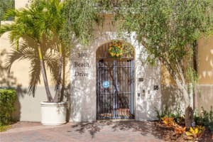300 Beach Dr NE, St. Petersburg, FL 33701, Sold 01/12/22
