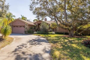 1726 Pinellas Point Dr S, St. Petersburg, FL 33712, Sold 01/05/22