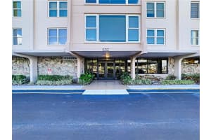 632 Edgewater Dr, Dunedin, FL 34698, Sold 03/29/22