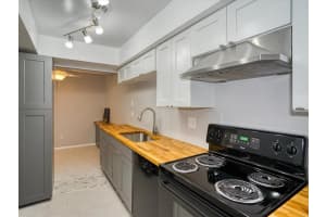 2915 Lichen Ln, Clearwater, FL 33760, Sold 02/04/22