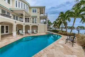 7861 10th Ave S, St. Petersburg, FL 33707, Sold 02/28/22