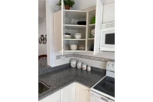 13913 Mission Oaks Blvd, Seminole, FL 33776, Sold 01/31/22